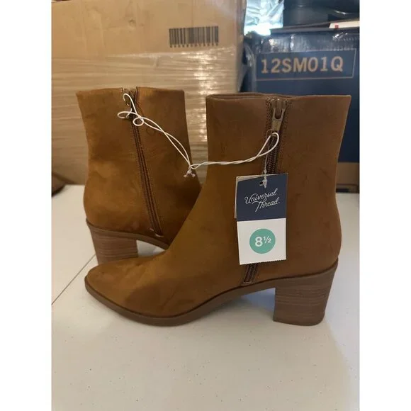Universal Thread Women’s Gayle Western Faux Suede Ankle Boots size 8.5 NWT - Picture 3 of 7